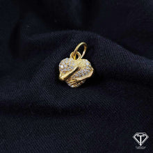 Load image into Gallery viewer, 5Pc Pave Diamond Pendant Heart Charm
