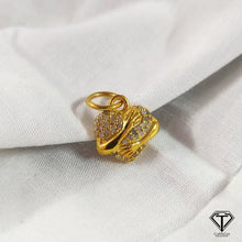 Load image into Gallery viewer, 5Pc Pave Diamond Pendant Heart Charm
