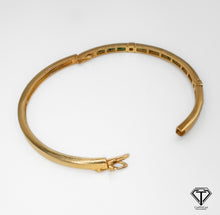Load image into Gallery viewer, Pave Emerald Bangle, Handmade Designer Bangles, 925 Sterling Silver, Women Bangle Jewelry

