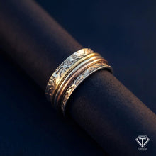 Load image into Gallery viewer, Handmade Multi Material Ring - US Size 7
