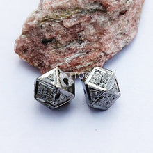 Load image into Gallery viewer, Pave Diamond Cube Beads - CraftToCart
