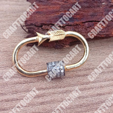 Load image into Gallery viewer, Pave Diamond Rectangle Arrow Screw Lock - CraftToCart
