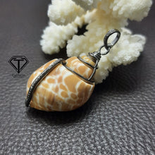 Load image into Gallery viewer, Pave Diamond Sea Shell Pendant, Handmade Jewelry
